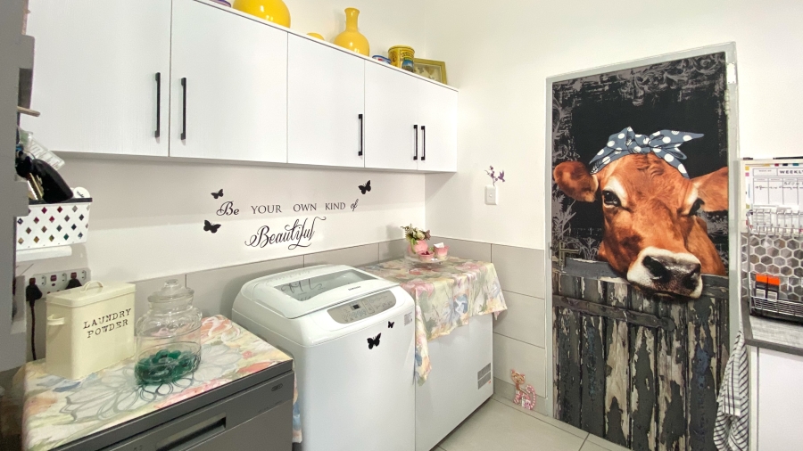 3 Bedroom Property for Sale in Atlantic Shores Beachfront Estate Western Cape